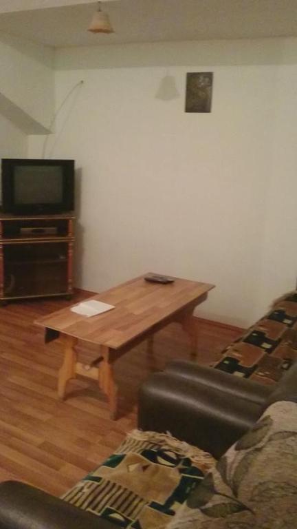 N&N Guest House Mestia Kültér fotó