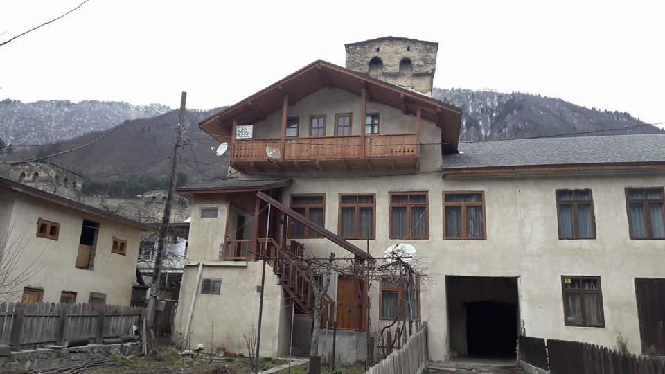 N&N Guest House Mestia Kültér fotó